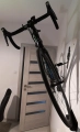 Wieszak na rower górski MTB - Metalowy wieszak ścienny na rower